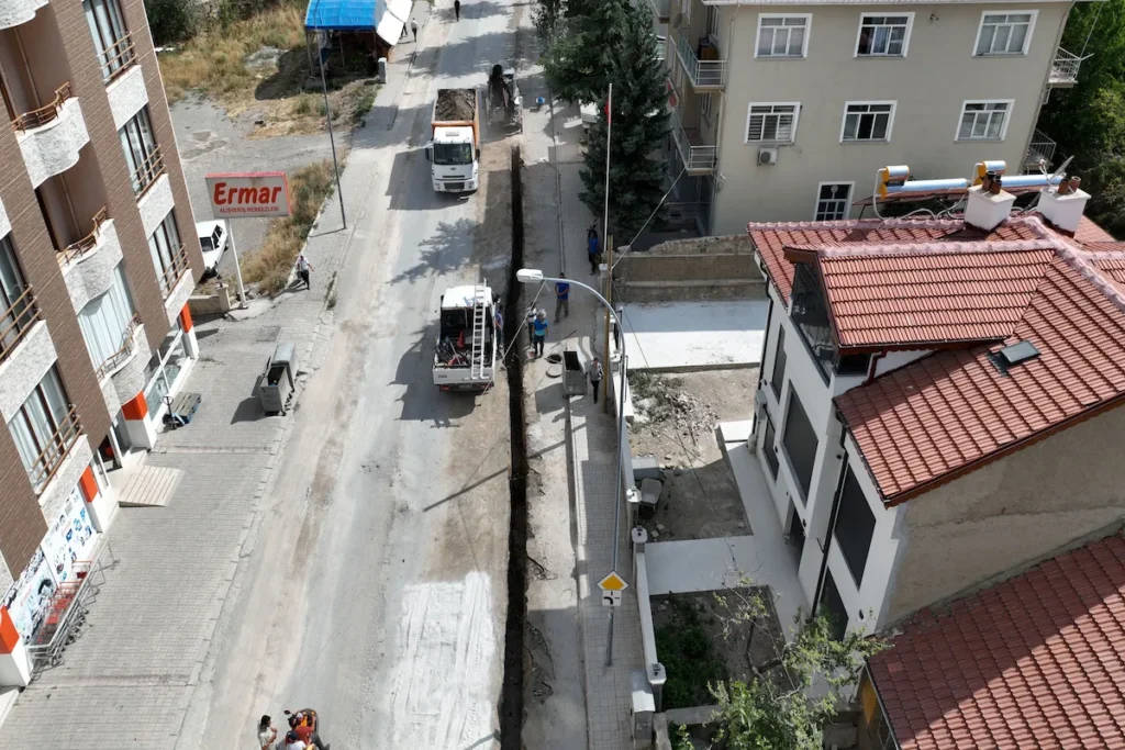 Büyükşehir Akşehir’de 129 Kilometrelik Devasa Çalışmanın Yüzde 50’sini Tamamladı