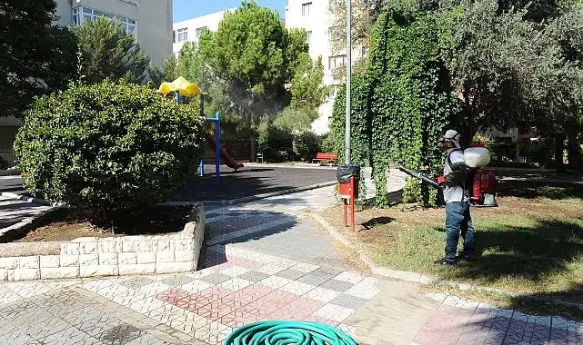 Karşıyaka’da haşereyle kararlı mücadele