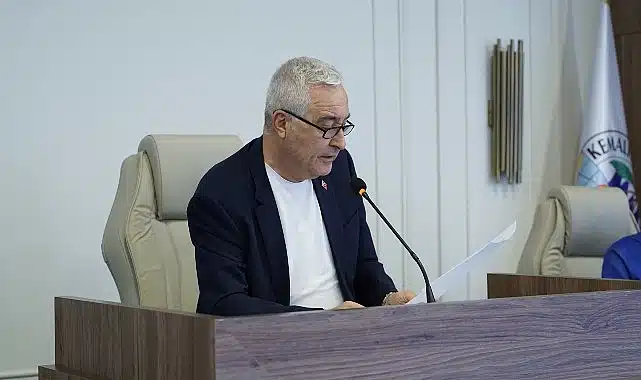 Kemalpaşa Belediyesi Ağustos Ayı Olağan Meclis Toplantısı, Kemalpaşa Belediye Başkanı Mehmet Türkmen başkanlığında yapıldı.