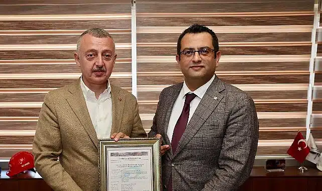 Başkan Büyükakın, İnşaat Mühendislerine konuk oldu;  Dirençli şehir Kocaeli ve kentsel dönüşüm görüşüldü