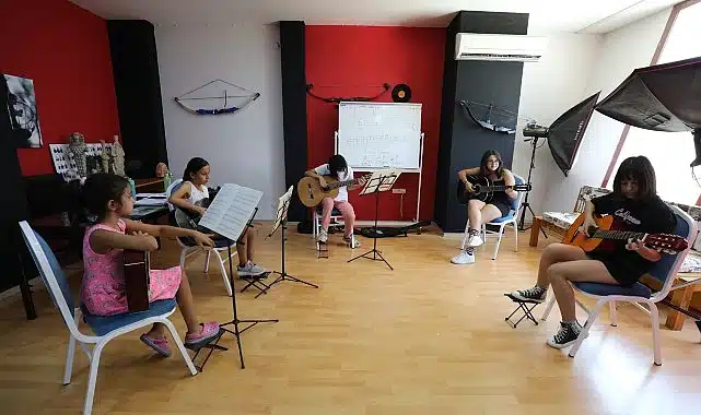 Narlıdere’de kış kursları başlıyor: İlk kez ücretsiz olacak.