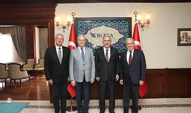 Nilüfer Belediye Başkanı Şadi Özdemir, Bursa Valisi Erol Ayyıldız’ı makamında ziyaret ederek, yeni görevinde başarılar diledi.