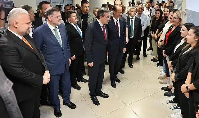 Pehlivan, Cumhurbaşkanı Yardımcısı Cevdet Yılmaz’ı ağırladı.