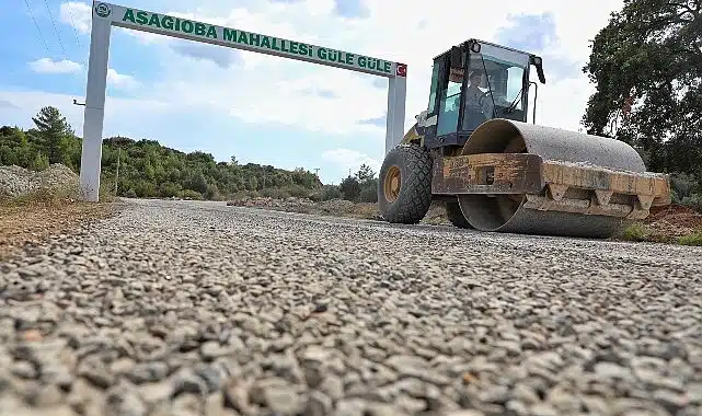 Serik Aşağıoba Mahallesi’nin yolları yenileniyor