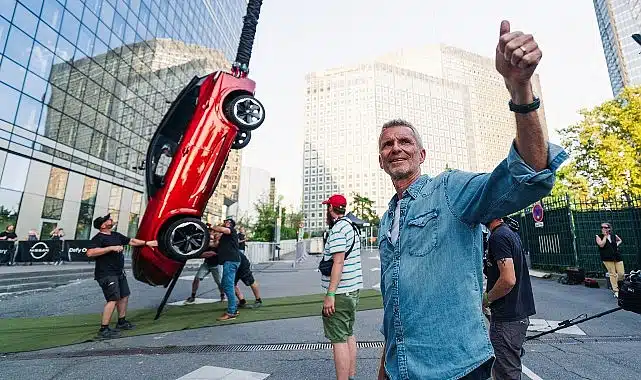 Yeni Nissan Qashqai, Dünya bungee jumping rekorunu kırdı