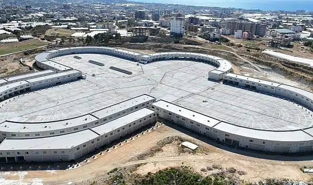 Alanya Toptancı Hali’nde adım adım sona geliniyor