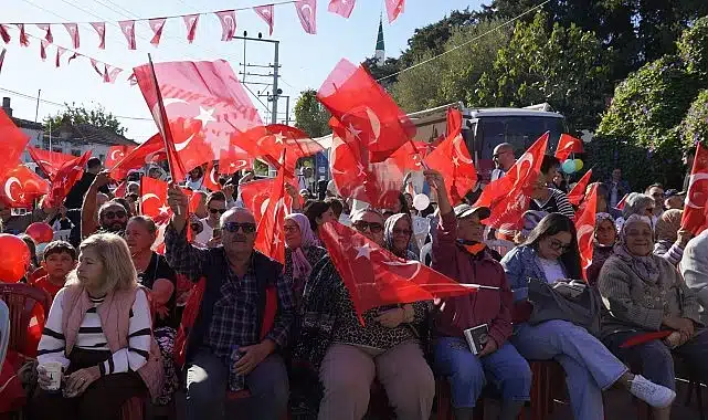 Çeşme Germiyan’da Cumhuriyet coşkusu  “Bu gurur bizim”