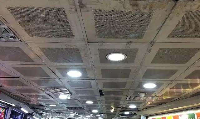 İstanbul’un En Uğrak Noktalarından Karaköy Yeraltı Geçidi Yenilendi