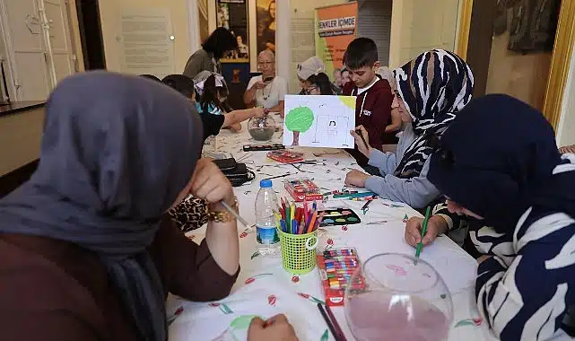 Konak Belediyesi’nden çocuklara ve annelerine özel atölye