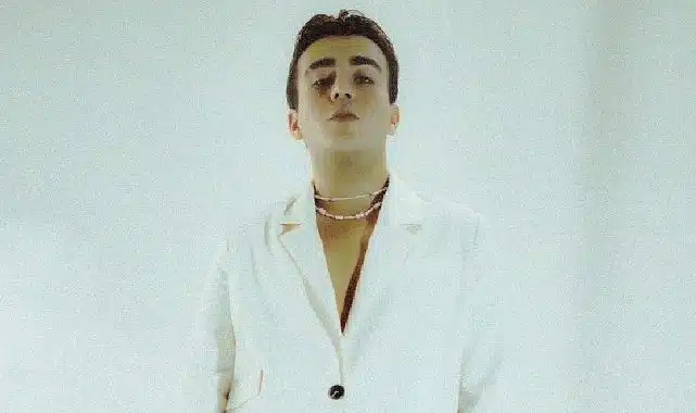 Mert Berkay’dan Yeni Şarkı: Sahilden