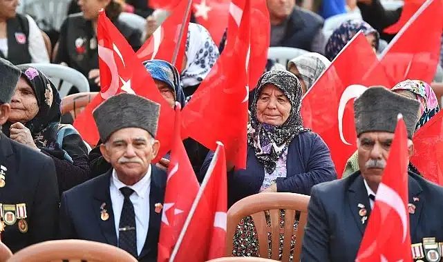 Ödemiş, Dikili ve Torbalı’da Cumhuriyet Bayramı coşkuyla kutlandı