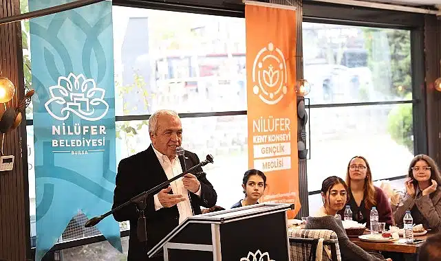 Başkan Şadi Özdemir üniversite öğrencileriyle buluştu