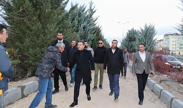 Belediye Başkanı Arı, üstyapı çalışmalarını yerinde inceledi