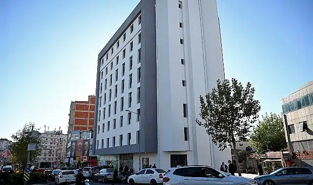 Bornova Belediyesinin ek hizmet binası tamamlandı     ‘Daha güzel bir Bornova için çalışıyoruz’