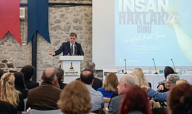 Başkan Tugay’dan İnsan Hakları Günü etkinliğinde açlık, yoksulluk, işsizlik mesajı “Dur demenin zamanı bugündür”