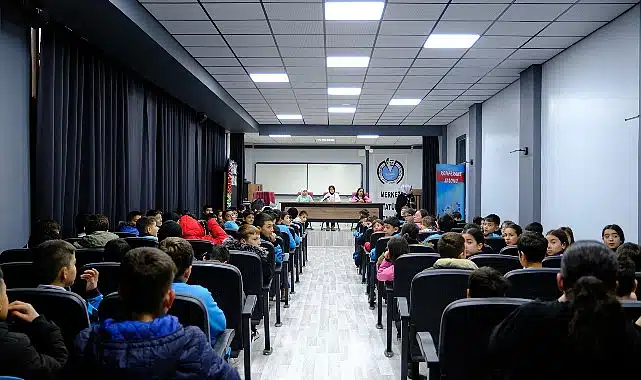 Konya Büyükşehir Çocuk Meclisi, İlçe Ziyaretleriyle Öğrencilere Ulaşıyor