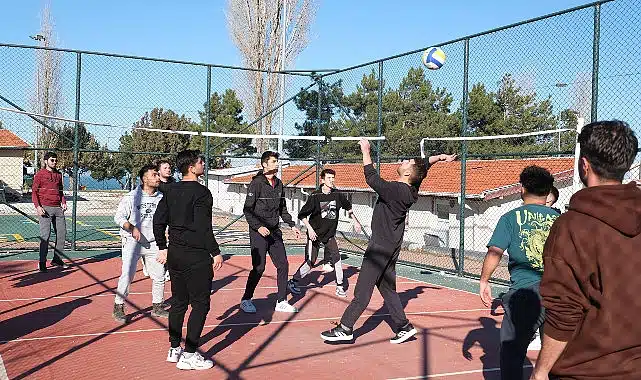 Üniversite Öğrencileri Genç Kültür Kart’ın Beyşehir’deki Kampında Stres Attı