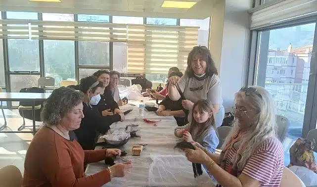 Efes Selçuk’ta Ücretsiz Meslek Kursları Kadınların Yoğun Katılımıyla Başladı