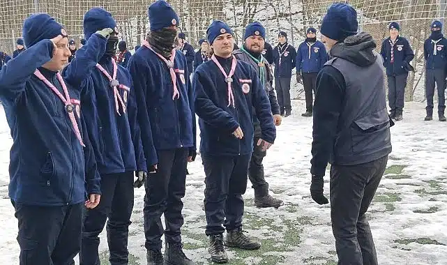 Kartepe ve Kocaeli İzcileri 2025 Mahalli Kış Kampı’nda Buluştu