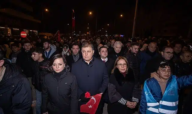 Başkan Tugay’dan felaketin yıl dönümünde halkla beraber sessiz yürüyüş  “Yaşadıklarımıza kader diyemeyiz”