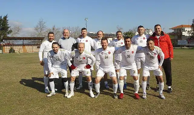 Foça Belediye Masterler 2 – Bayraklı Masterler 2