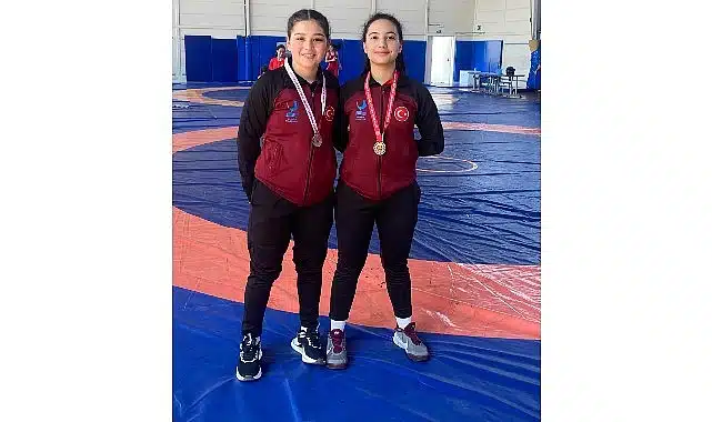 Aliağa’nın Genç Sporcuları Madalyalarıyla Döndü