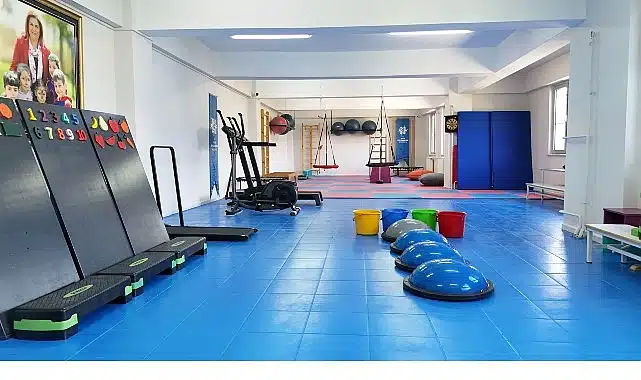 Başkan Çerçioğlu  otizmli çocukların yanında 