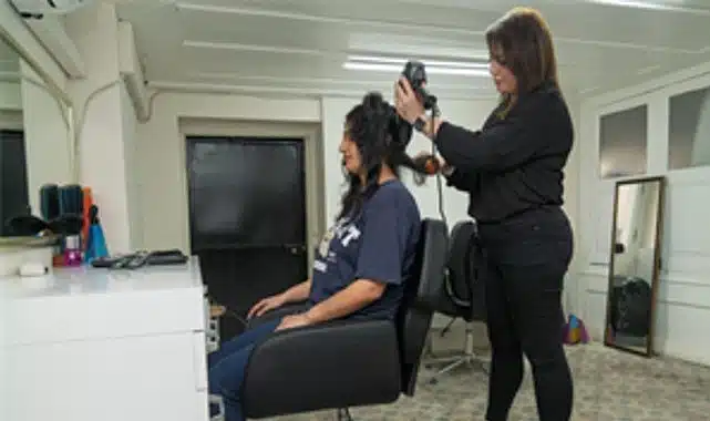 Büyükşehir’den kadınlar ve çocuklara ücretsiz kuaförlük hizmeti