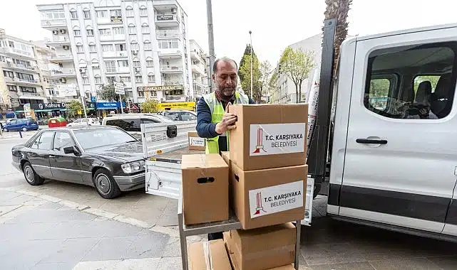 Karşıyaka Belediyesi’nden ihtiyaç sahiplerine Ramazan kolisi