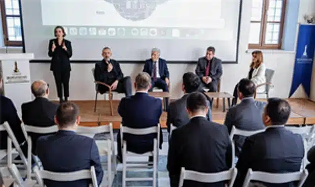 Tugay: İzmir’de süreç iyi yönetilmeseydi su krizi yaşardıkTugay: İzmir’de süreç iyi yönetilmeseydi su krizi yaşardık