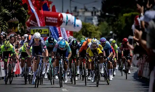 60. Cumhurbaşkanlığı Türkiye Bisiklet Turu 132 Kilometrelik Antalya-Antalya Etabı ile Başladı