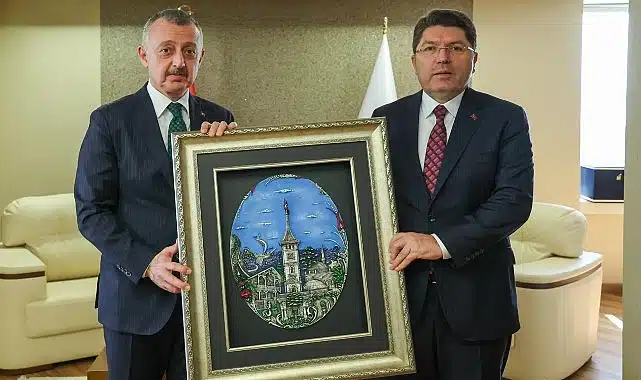 Bakan Tunç’tan Büyükakın’a ziyaret