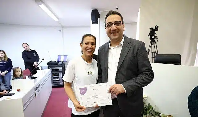 Balçova’da kursiyer annelere sertifika
