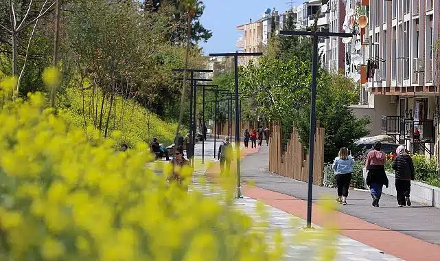 Buca’nın nostaljik demiryolu hattını günümüze taşıyan projede son viraj