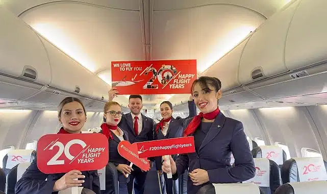 Corendon Airlines 20. yaşını yolcularıyla gökyüzünde kutluyor