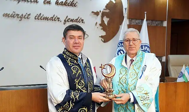Ege Üniversitesi, Özbekistan Yükseköğretim Kurulu Başkanı Prof. Dr. Odil Abdurakhmanov’a ‘Fahri Doktora’ unvanı verdi