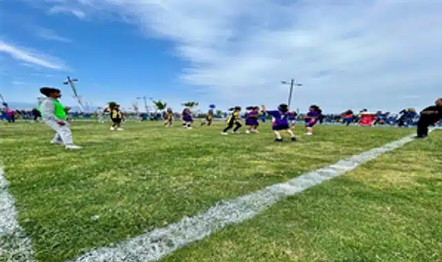 İzmirli minikler Egemen Çocuklar Hentbol Şenliği’nde buluştu