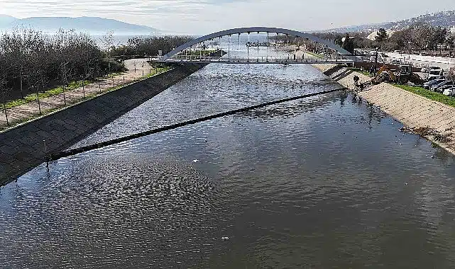 İzmit Körfezi dört koldan temizleniyor