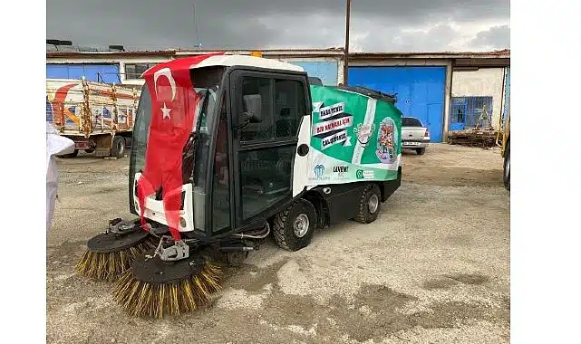 Yeni Çöp Kamyonları Filoya Katıldı