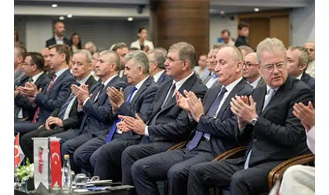 Başkan Tugay’dan kentsel dönüşüm için 6 maddelik çözüm önerisi