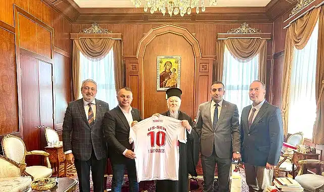 Bekir Ayaz’dan Fener Rum Patriği 1. Bartholomeos’a nezaket Ziyareti