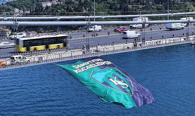 Büyükakın, tarihi anı canlı yayınladı