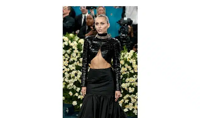 Gigi Hadid ve Miley Cyrus Met Gala’ya Maybelline New York ile hazırlandı