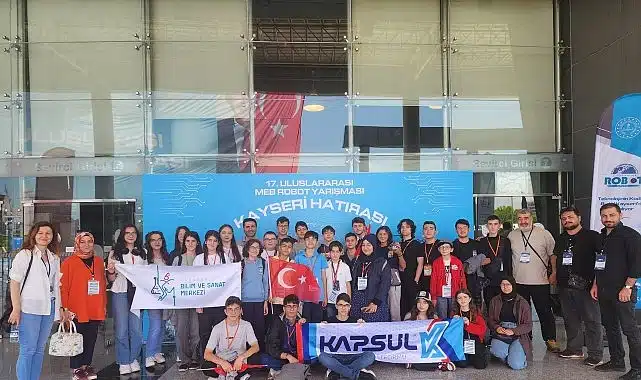 Kapsül Teknoloji Platformu’ndan MEB Robot Yarışması’nda 6 Derece Birden