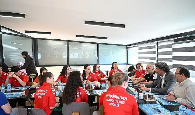 Kartepeli Öğrenciler Türkiye Şampiyonu Oldu