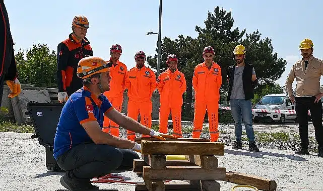 Selçuklu Belediyesi personeli afetlere hazırlanıyor