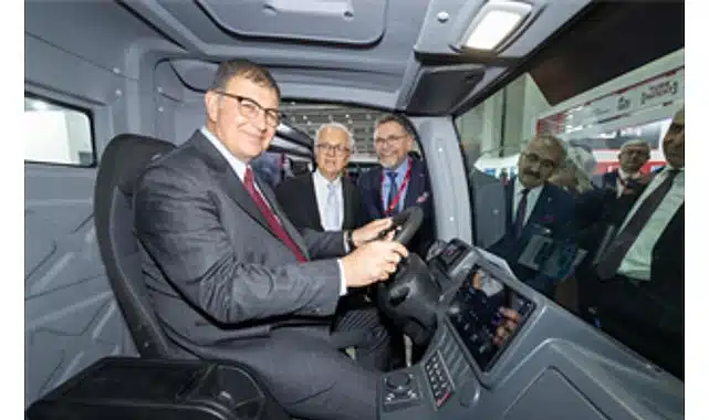 Tugay: İzmir enerjide Türkiye’nin başkenti olma yolunda ilerliyor