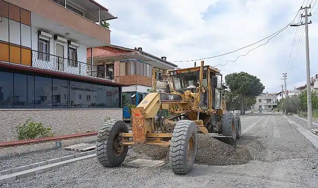 Yaz Sezonu Öncesi Burhaniye’de Çalışmalar Yoğunlaştı