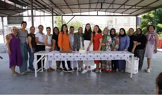 Aliağa Belediyesi’nden Helvacı’da Annelere Özel Eğitim