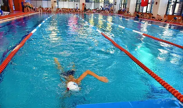 Aliağa’da Yaz Dönemi Yüzme Kursları Başlıyor